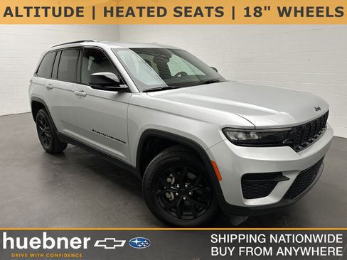 Used 2024 Jeep Grand Cherokee Altitude AWD/4WD image 1
