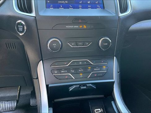 Used 2020 Ford Edge SEL w/ Convenience Package AWD/4WD image 15