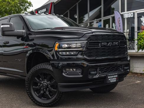 Used 2023 RAM 3500 Limited AWD/4WD image 3