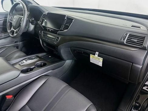 Certified 2025 Honda Ridgeline TrailSport+ image 33
