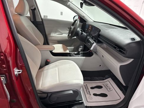Used 2024 Hyundai Kona SEL FWD image 22