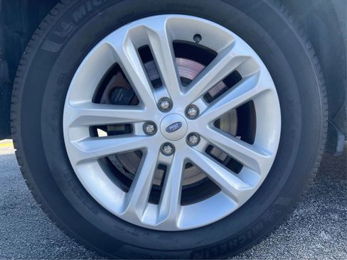 Used 2015 Ford Explorer XLT w/ Equipment Group 202B image 20