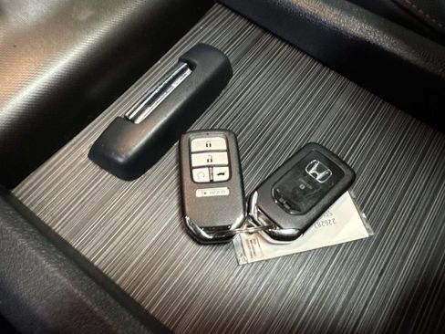 Used 2022 Honda Pilot TrailSport image 35