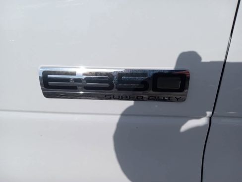 Used 2025 Ford E-350 and Econoline 350 Super Duty w/ Power Equipment Group image 22