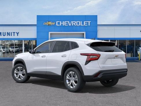 New 2026 Chevrolet Trax LS image 4