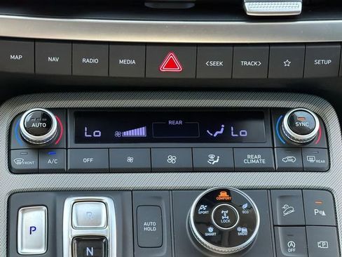 Used 2024 Hyundai Palisade SEL AWD/4WD image 18