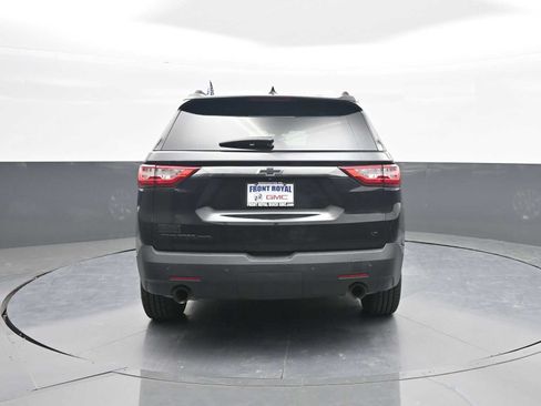 Used 2020 Chevrolet Traverse LT w/ LPO, Blackout Package AWD/4WD image 6