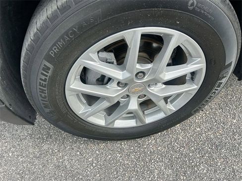 Used 2022 Chevrolet Equinox LS image 14