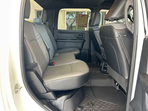 Used 2025 RAM 3500 Tradesman w/ Chrome Appearance Group AWD/4WD image 35