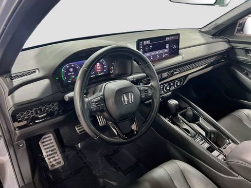 Used 2024 Honda Accord Sport image 9