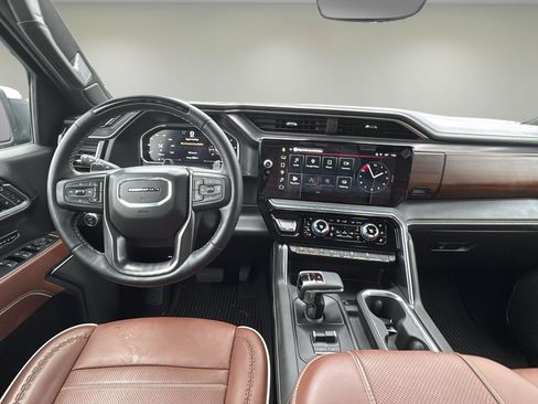 Used 2026 GMC Sierra 1500 Denali Ultimate image 9