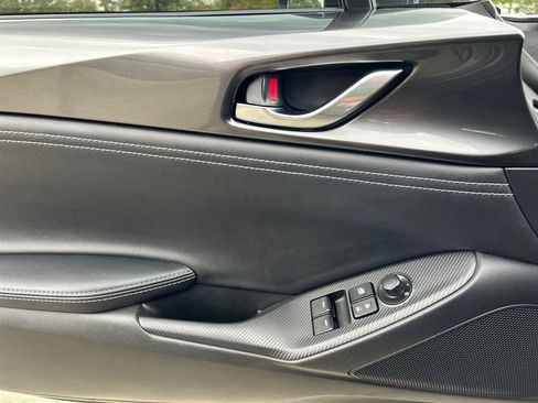 Certified 2023 MAZDA MX-5 Miata Club image 14