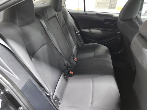 Used 2022 Toyota Corolla LE image 18