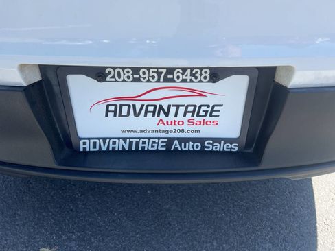 Used 2017 Ford Taurus SEL image 32