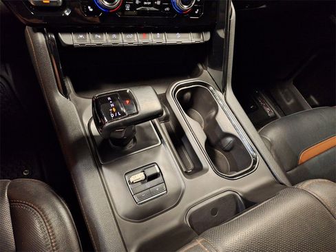 Used 2023 GMC Sierra 1500 AT4 w/ AT4 Preferred Package image 16