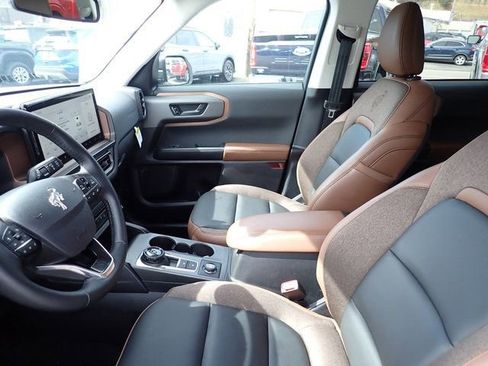 Certified 2025 Ford Bronco Sport Outer Banks w/ Outer Banks Tech Package+ image 15