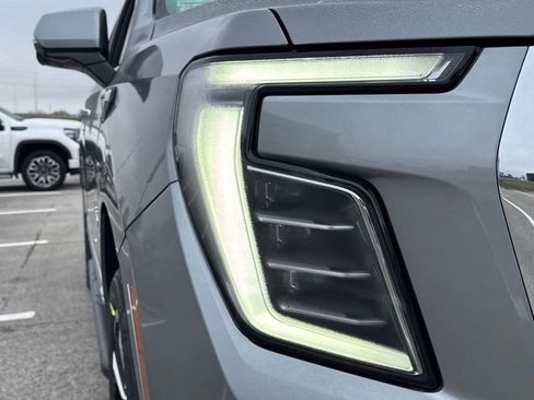 New 2026 GMC Yukon Elevation w/ Elevation Premium Package image 11