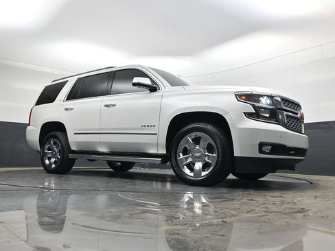 Used 2018 Chevrolet Tahoe LT w/ LT Signature Package AWD/4WD image 22