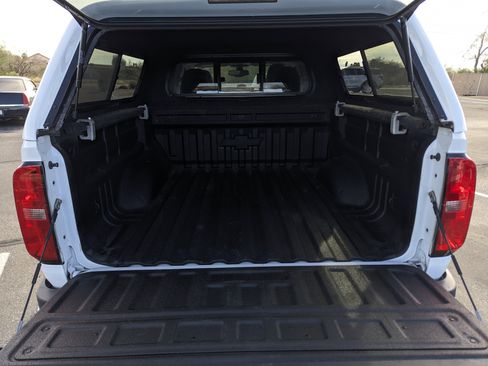 Used 2016 Chevrolet Colorado Z71 image 9