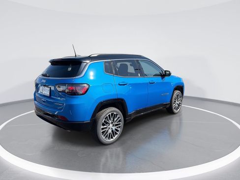 Used 2022 Jeep Compass Limited w/ Elite Group AWD/4WD image 8