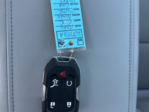 Used 2020 GMC Acadia SLT w/ Premium Package image 41