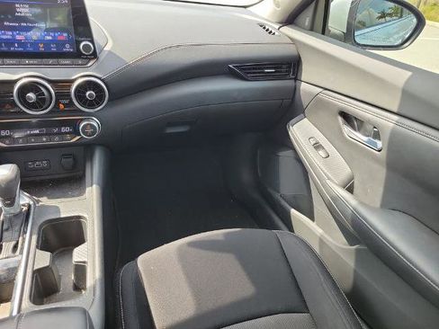Certified 2021 Nissan Sentra SV FWD image 17