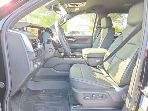 New 2026 GMC Yukon XL Denali w/ LPO, Floor Liner Package image 17