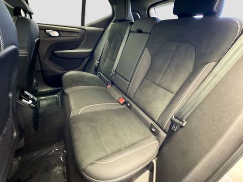 Used 2023 Volvo XC40 Recharge Plus w/ Protection Package Premier image 15