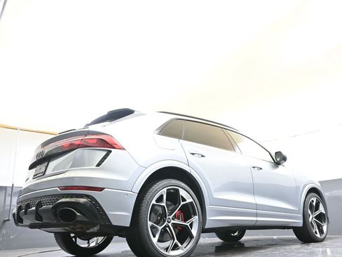 Used 2025 Audi RS Q8 performance w/ RS Design Package - Red image 40