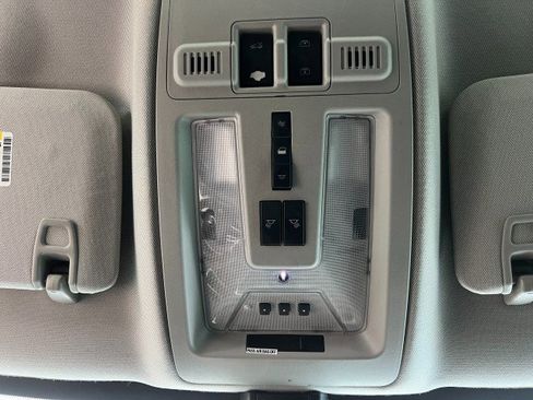 Used 2014 Cadillac SRX Luxury image 30