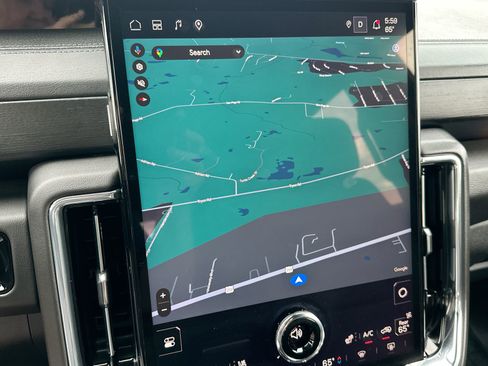 Used 2025 GMC Yukon Denali image 18