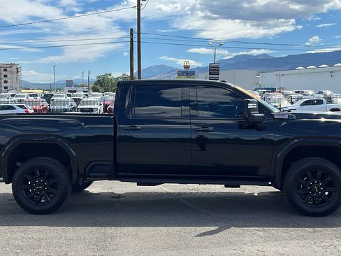 Certified 2024 GMC Sierra 2500 AT4 w/ AT4 Premium Plus Package AWD/4WD image 4