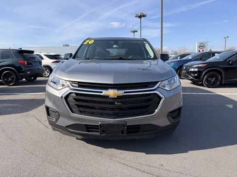 Used 2020 Chevrolet Traverse LS image 3