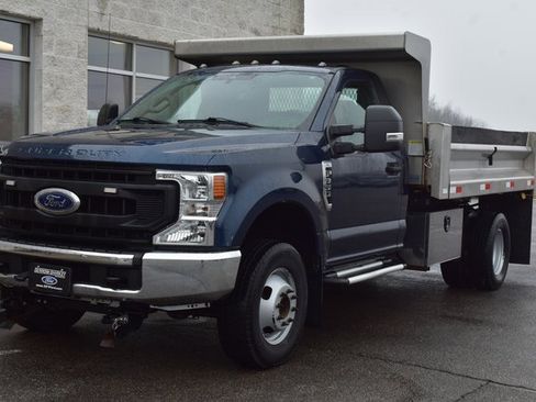 Used 2020 Ford F350 XL w/ Power Equipment Group image 9