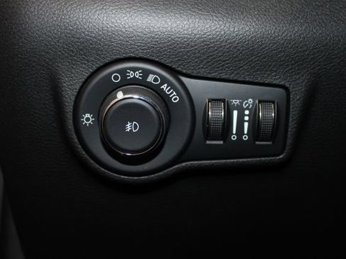 Used 2024 Jeep Compass Limited AWD/4WD image 23