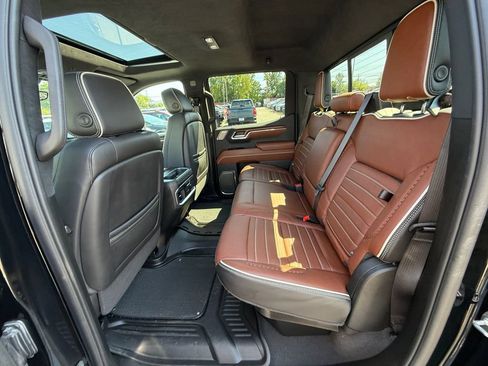 Used 2024 GMC Sierra 1500 Denali Ultimate AWD/4WD image 25