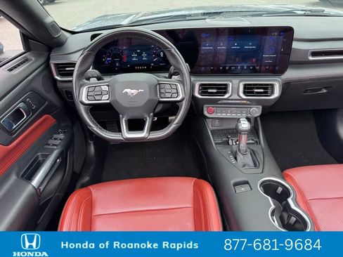 Used 2024 Ford Mustang GT Premium image 6