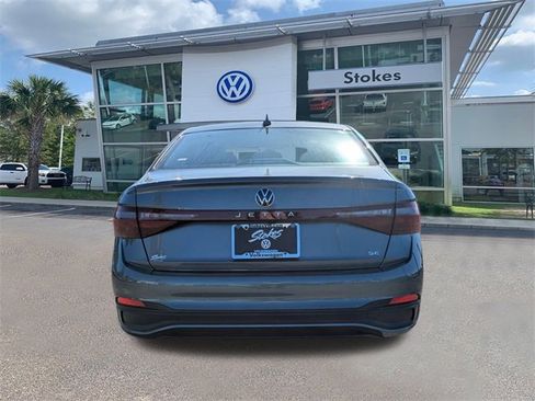 New 2026 Volkswagen Jetta SE image 5