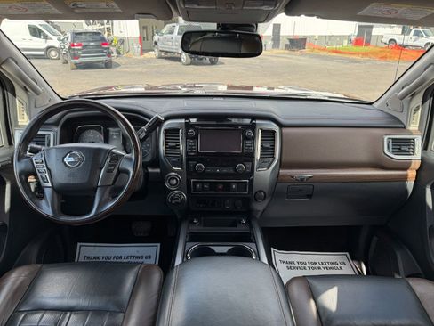 Used 2016 Nissan Titan Platinum Reserve image 20