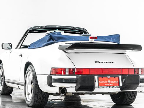 Used 1989 Porsche 911 Carrera RWD image 7