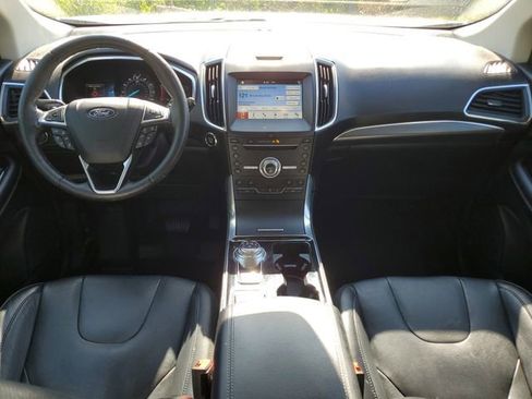 Used 2019 Ford Edge Titanium w/ Equipment Group 301A AWD/4WD image 13