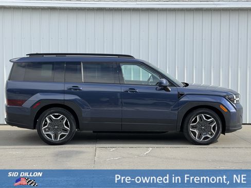 Used 2025 Hyundai Santa Fe SEL image 3