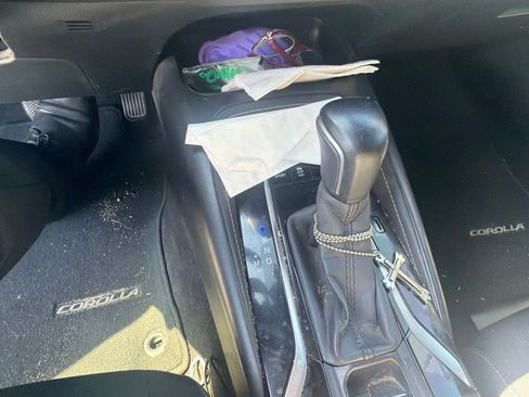 Used 2019 Toyota Corolla SE w/ Protection Package FWD image 6
