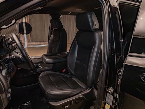 Used 2021 Chevrolet Suburban Z71 w/ Z71 Off-Road Package image 20