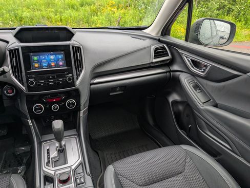 Used 2023 Subaru Forester Premium AWD/4WD image 11