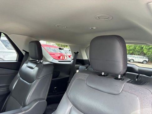 Certified 2025 Ford Explorer Active w/ Active Comfort Package RWD image 34