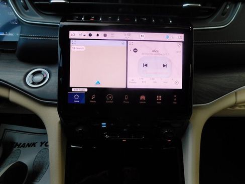 New 2025 Jeep Grand Cherokee L Limited w/ Luxury Tech Group II image 24