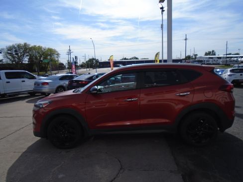 Used 2016 Hyundai Tucson Limited AWD/4WD image 5