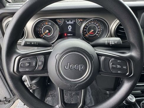 Used 2021 Jeep Wrangler Unlimited Sport AWD/4WD image 17