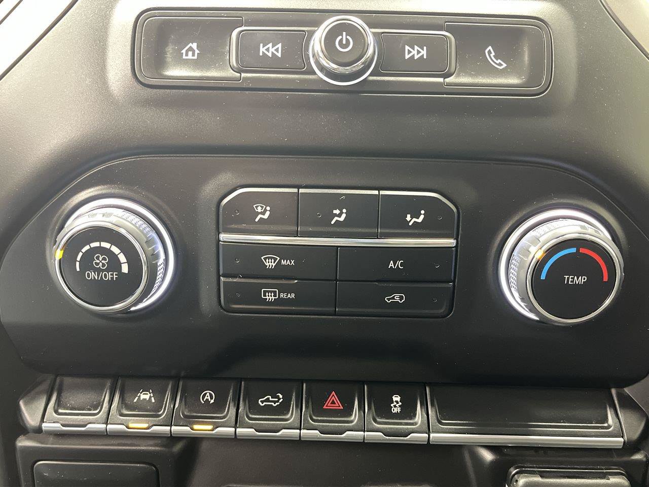 Certified 2023 Chevrolet Silverado 1500 Custom AWD/4WD image 21